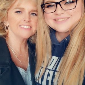 Meet your Posher, Pamela